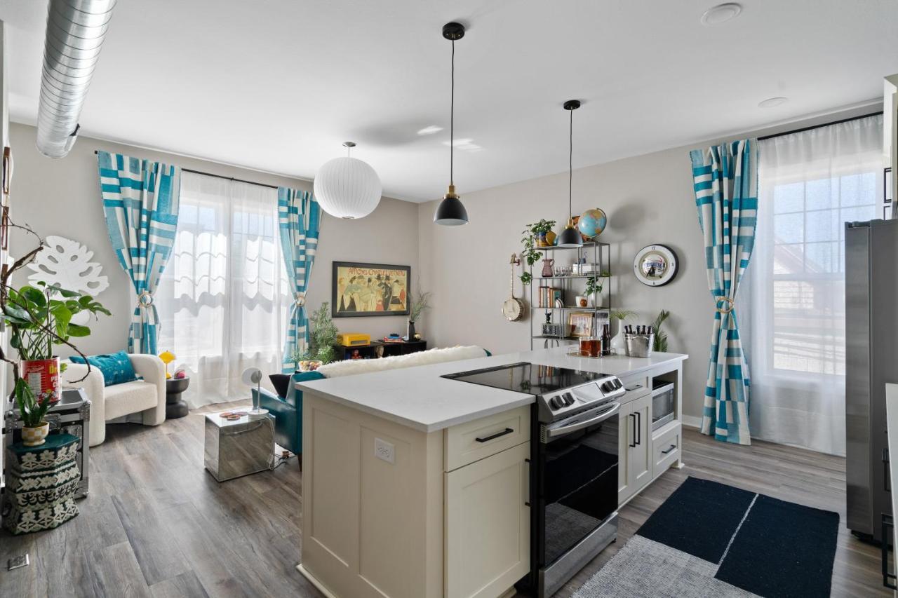 The Bentley Condotel, Heart Of Walkers Point With Garage, Yard Milwaukee Exteriör bild